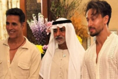 Bade Miyan Akshay Kumar With Chote Miyan Tiger Shroff At Iftaar Party In Abu Dhabi