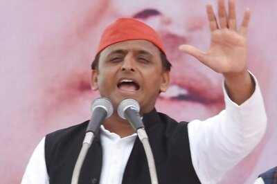 BJP Slams Akhilesh For Asking Electors to Take Money but Vote for SP