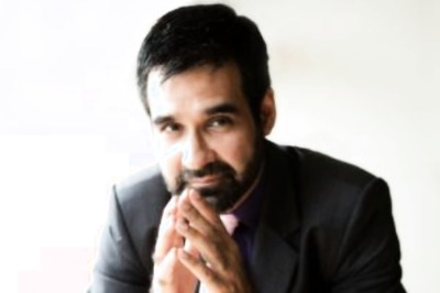 Almost Forgot Vidya Balan is a Big Star While Working with Her in Sherni: Mukul Chadda