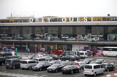 Man Shot Dead at Paris Orly Airport After Taking Soldier's Gun