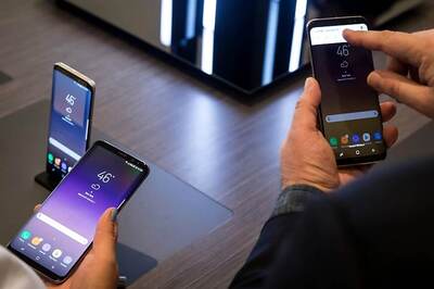 Excessive Texting May Cause Smartphone Thumb: Experts