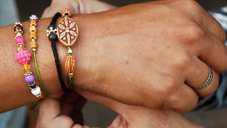 Meghalaya Women Tie Rakhis to BSF, BGB Personnel at Bangladesh Border