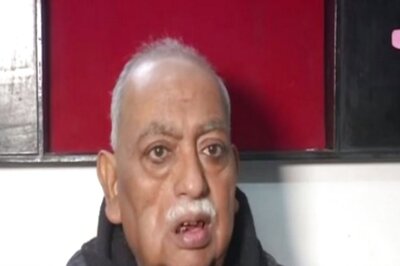 Allahabad HC Refuses to Stay Arrest of Poet Munawwar Rana