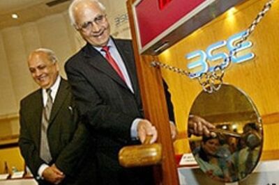 DLF family among world's richest after company listing