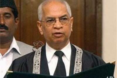 Hindu CJ no solution: Pak Hindus