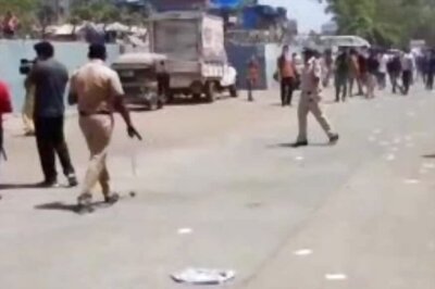 Hundreds of Migrants Gather Near Bandra Station in Mumbai, Cops Called to Disperse Crowd