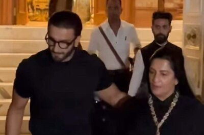 Ranveer Singh Aka Rocky Randhawa Looks Dashing In All-Black Ensemble