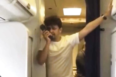 Jet Airways cabin crew's suspension 'real intolerance', says Sonu Nigam
