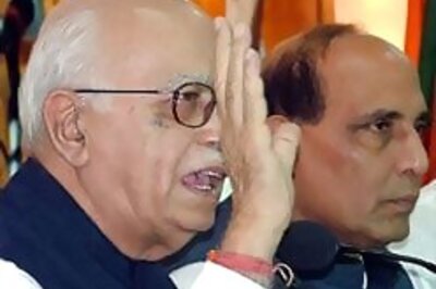 Advani, Rajnath to meet Prez over Afzal