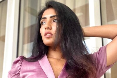 Beauty Queen Eesha Rebba Steals The Show in Gorgeous Golden Dress