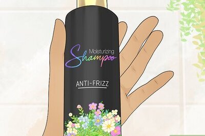 How to Prevent Puffy Hair in Humid Weather