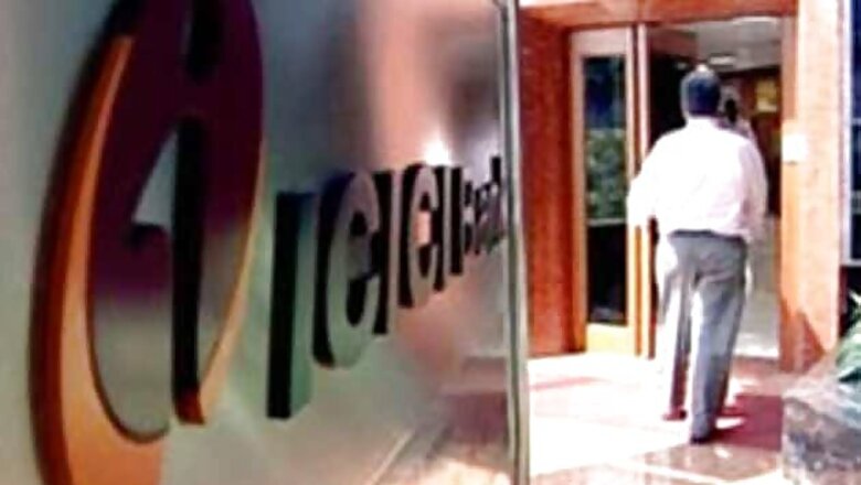 ICICI Bank to probe money laundering allegations