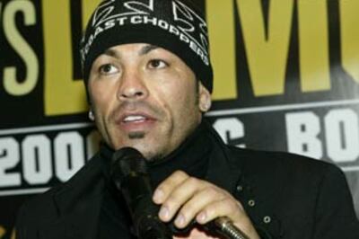 Wife held in boxing champ's killing in Brazil