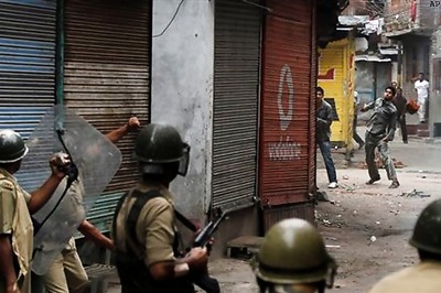 Kashmir still tense, curfew extended to 7 areas
