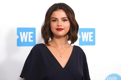 Selena Gomez takes the heat in new cooking show