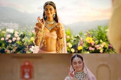Ananya Panday Copies Kiara Advani's Wedding Gesture in Call Me Bae, Video Goes Viral; Watch