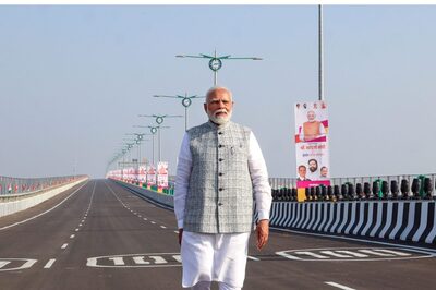 PM Modi Inaugurates Projects Worth Rs 30,500 Cr in Maharashtra, Calls it Major Boost in State Infra