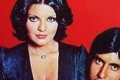 Zeenat Aman Recalls 'Drunk Director' ABUSED Her When Amitabh Bachchan Was Late To Work: 'I Never...'