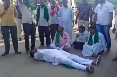 Cong, JDS Workers Held as Statewide Bandh Hits K'taka, CM Says APMC Mandis Won't be Closed