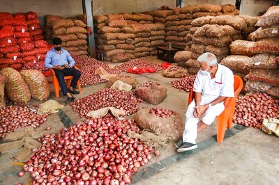 Onion Prices Climb to Rs 2,500 Per Quintal at Lasalgaon Mandi After Export Ban Lifted