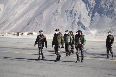 India-China Standoff: Army Chief Reviews Operational Preparedness in Siachen, Eastern Ladakh
