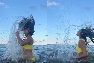 Taapsee Pannu Turns Heads in Sexy Bikini, Takes A Dip in the Sea During Miami Vacay; Watch Video