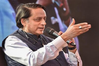 Air Quality Not a Class Issue, but Mass Issue, Says Shashi Tharoor