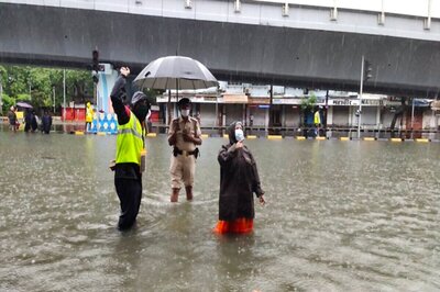 Mumbai Police Urges Citizens to Stay at Home Unless Extremely Essential Amid Heavy Downpour