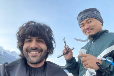 Kartik Aaryan Gets Haircut in Manali Amid 'Bhool Bhulaiyaa 2' Schedule