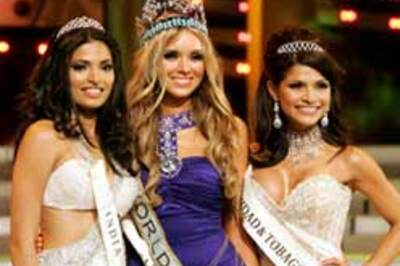 India's Ms World finalist Parvathy welcomed on return