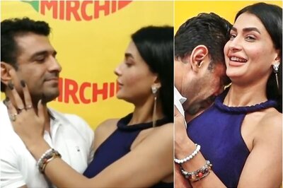 Eijaz Khan Asks Pavitra Punia to Bring Handmade Gulauti Kebab for Him During Live Session