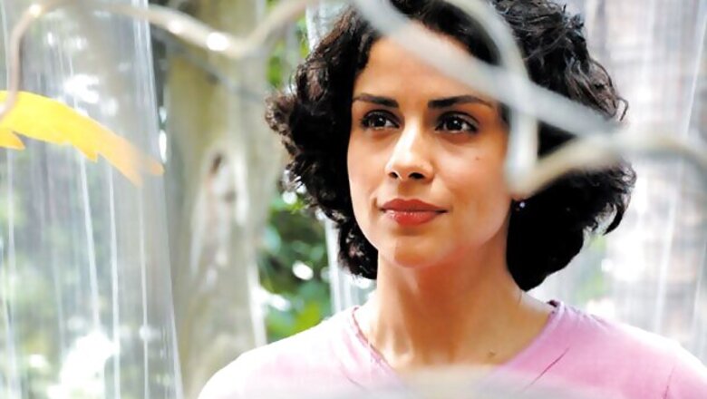 Nervous Gul Panag walks the ramp for Urvashi Kaur
