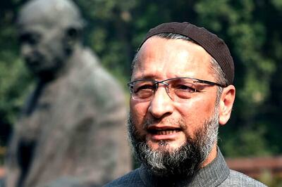 Coronavirus Victims are Martyrs Says Owaisi, Urges People to Follow Govt Guidelines During Burials