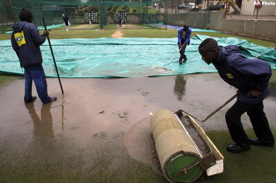 Rain reduces SA Open final day to 17 holes