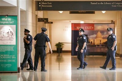 Man shot by police after drawing weapon at US Capitol