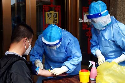 China Reports 49 More Coronavirus Cases, Beijing Tests Thousands as Fears of 2nd Wave Create Panic