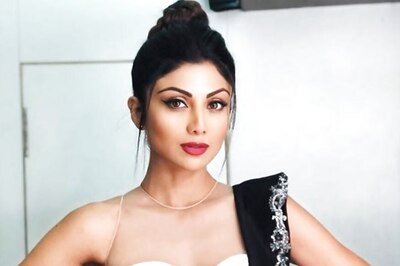 Shilpa Shetty Kundra Looks Ravishing in a Amit Aggarwal Saree at UK-India Awards 2018; See Pics