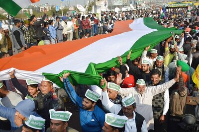 Naresh Tikait Says Will Honour PM But Also Protect Farmers; Minister Makes Fresh Pitch for Farm Laws