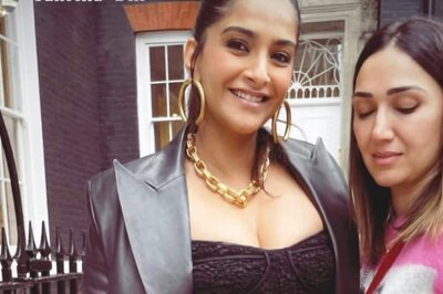 Sonam Kapoor Flaunts Baby Bump in Sizzling Black Dress, See Photo