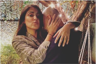 Rhea Chakraborty Trolled Massively as Her 'Happy' Pics with Rajiv Lakshman Go Viral