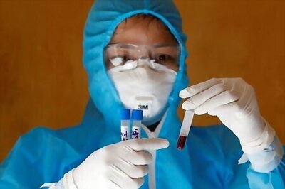 Vietnam says origin of Danang outbreak hard to track as virus cases rise