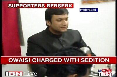 Hyderabad: Owaisi's aides clash with media, policemen