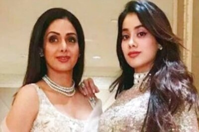 Janhvi Kapoor Says 'Trying To Live Up To Expectations' As She Talks About Comparisons With Sridevi