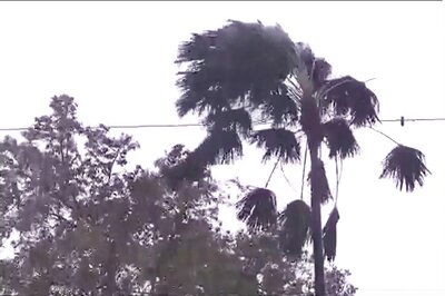 Cyclone Ockhi: Nine Dead in Two States; Schools Shut in Tamil Nadu