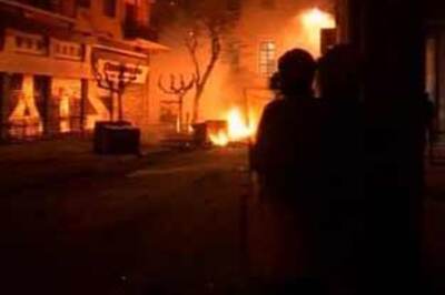 Greece riots against police violence enter third week