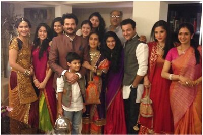 Anil Kapoor Shares Rare Family Pic Featuring Sridevi While Wishing Wife Sunita on Anniversary