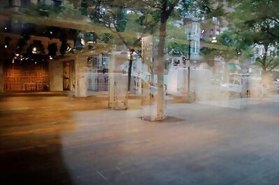 U.S. weekly jobless claims fall, labor market struggling as COVID-19 epidemic spreads