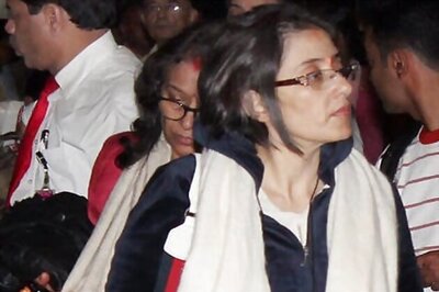 Manisha Koirala discharged from hospital