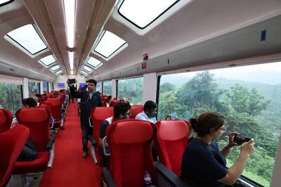 Indian Railways Introduces Vistadome Coach in Pune-Mumbai Pragati Express; Check Photos