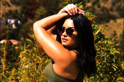 Demi Lovato Steps Out of Rehab Three Months After Overdose